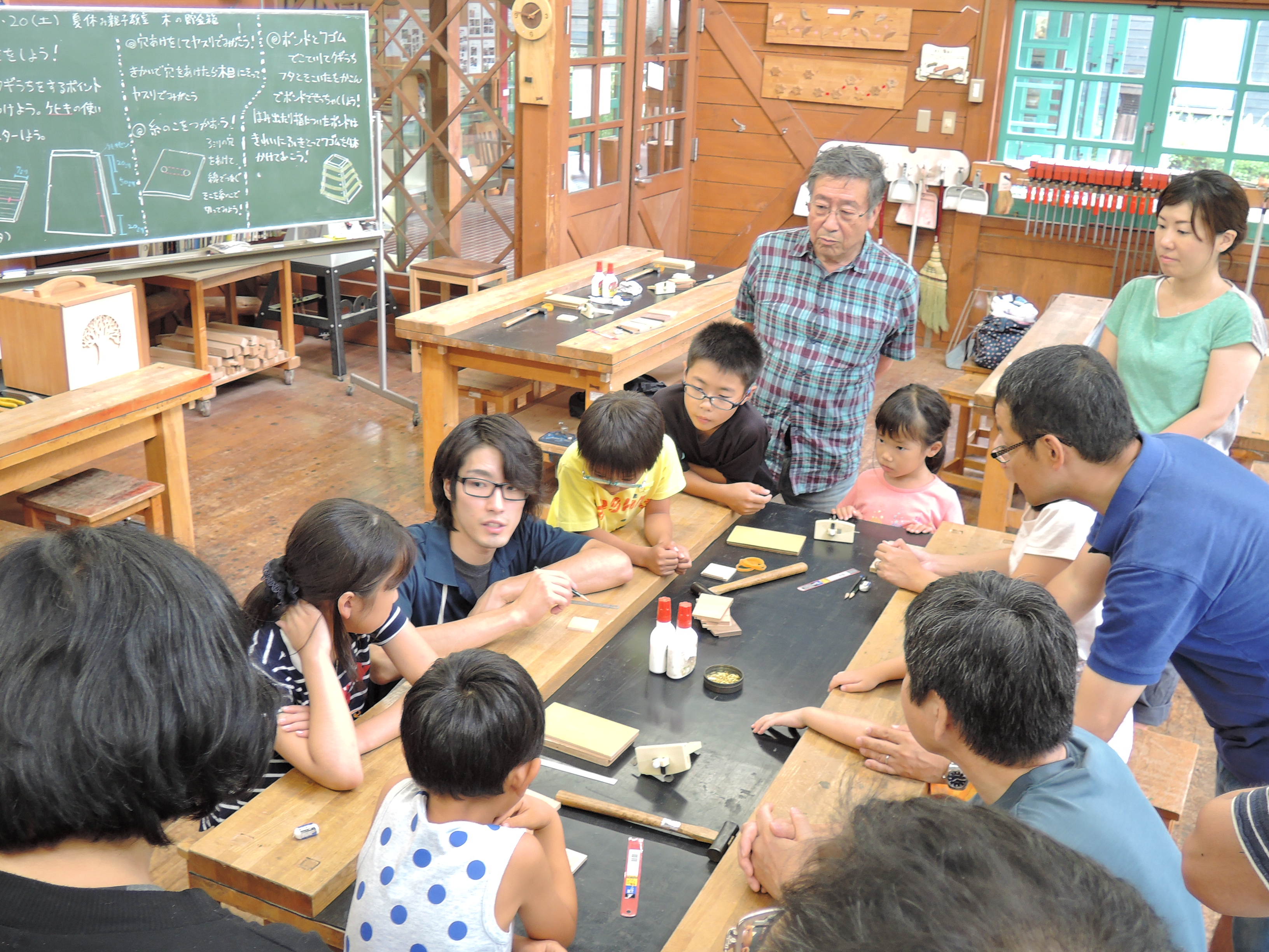 夏休み親子教室「木の貯金箱」 | 兵庫県立丹波年輪の里 Hyogo Prefectural Nenrin-no-Sato Park